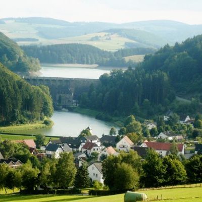 110 Staumauer-Helmeringhausen-Diemelsee (600x450)-c8080cdb
