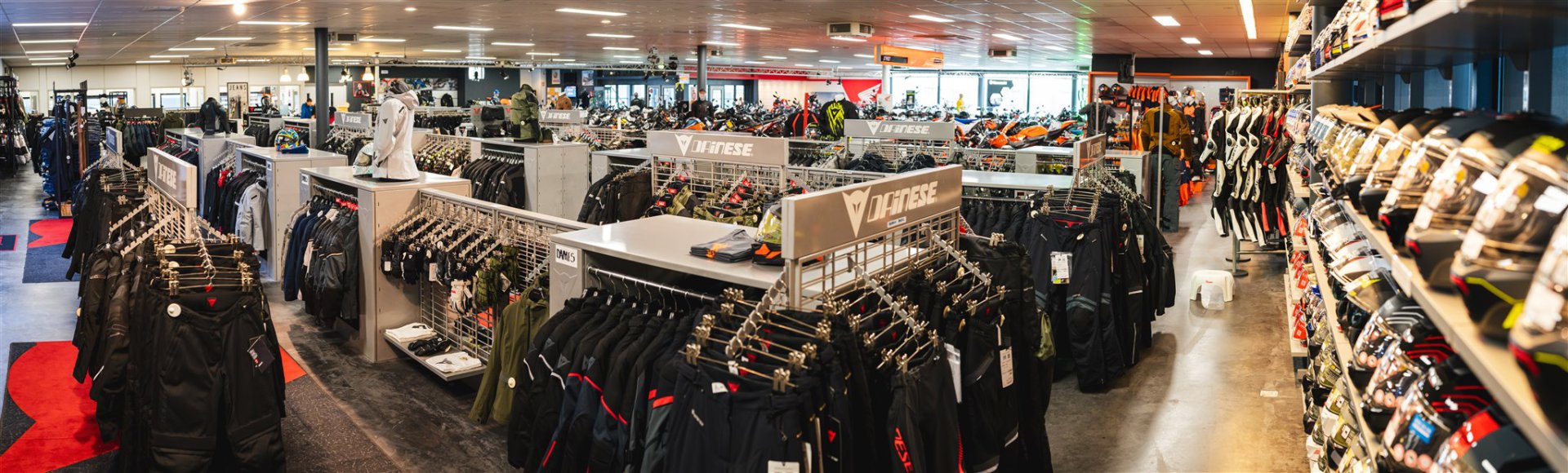 Kledingshop Arie Molenaar Motors